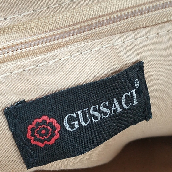 Gussaci Crossbody Leather Bag - Picture 6 of 10